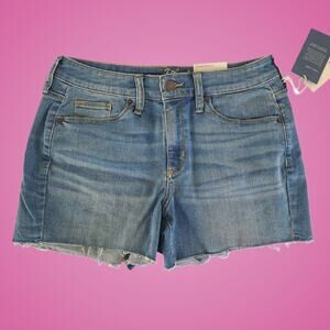 Ladies Universal Threads Blue Jean Cut Off Shorts Size 6